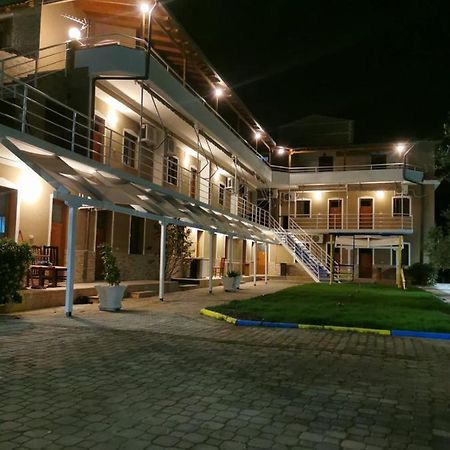 Dolce Italia Hotel Radhimë Exteriör bild