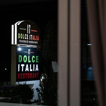 Dolce Italia Hotel Radhimë Exteriör bild