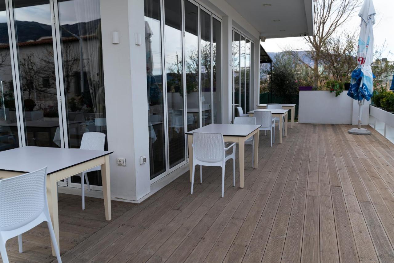 Dolce Italia Hotel Radhimë Exteriör bild